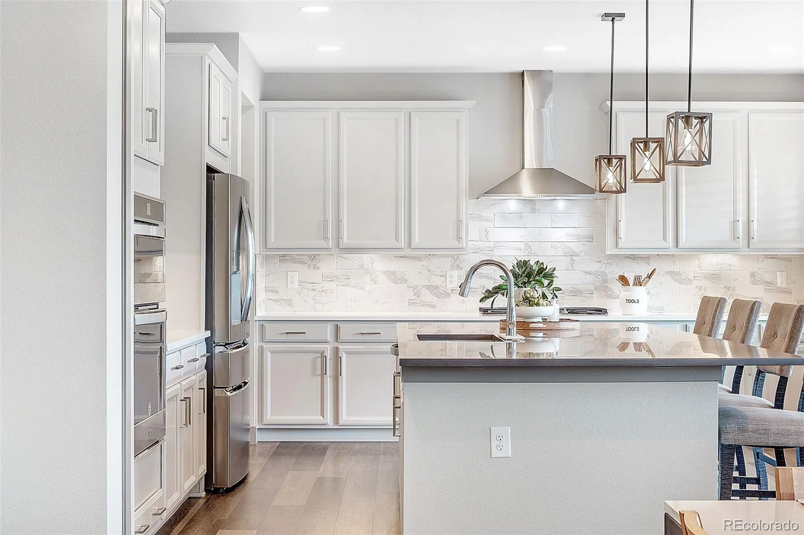 9352 Yucca Way Arvada CO 80007 | MLS #REC4459985 07302026195810 1600 10