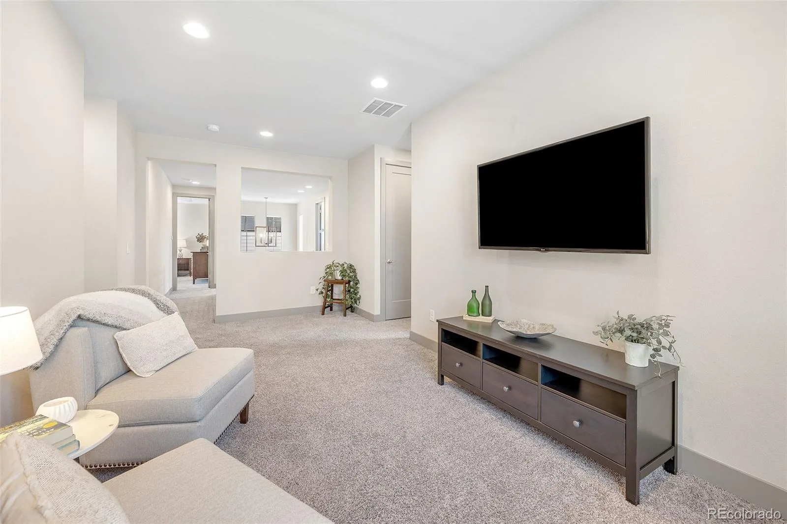 9352 Yucca Way Arvada CO 80007 | MLS #REC4459985 07302026195810 1600 29