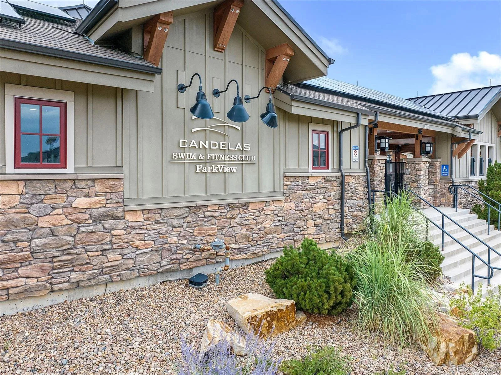 9352 Yucca Way Arvada CO 80007 | MLS #REC4459985 07302026195810 1600 46