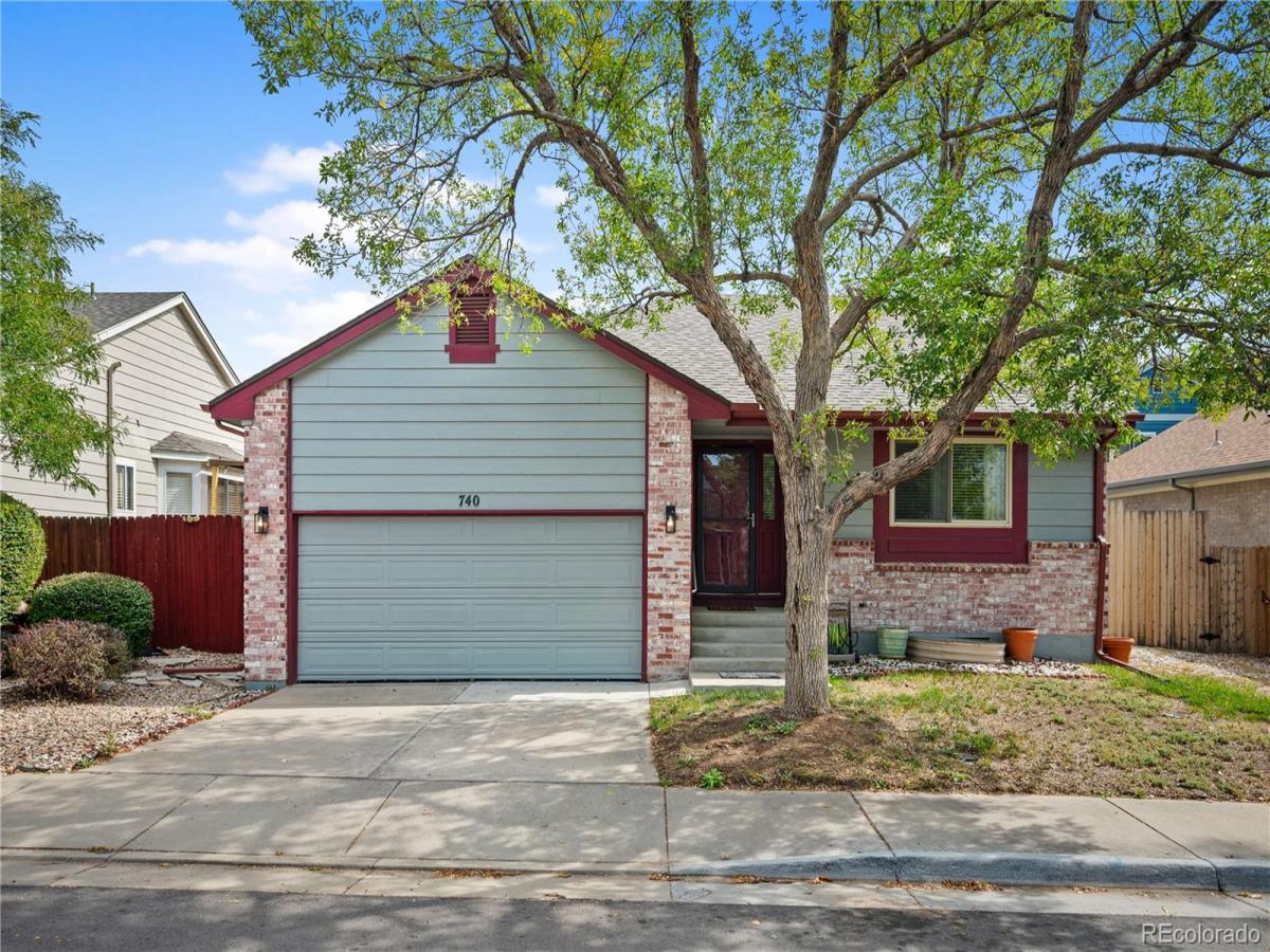740 Kittredge Street Aurora CO 80011 | MLS #REC4460623 MLS #REC4460623 image #0