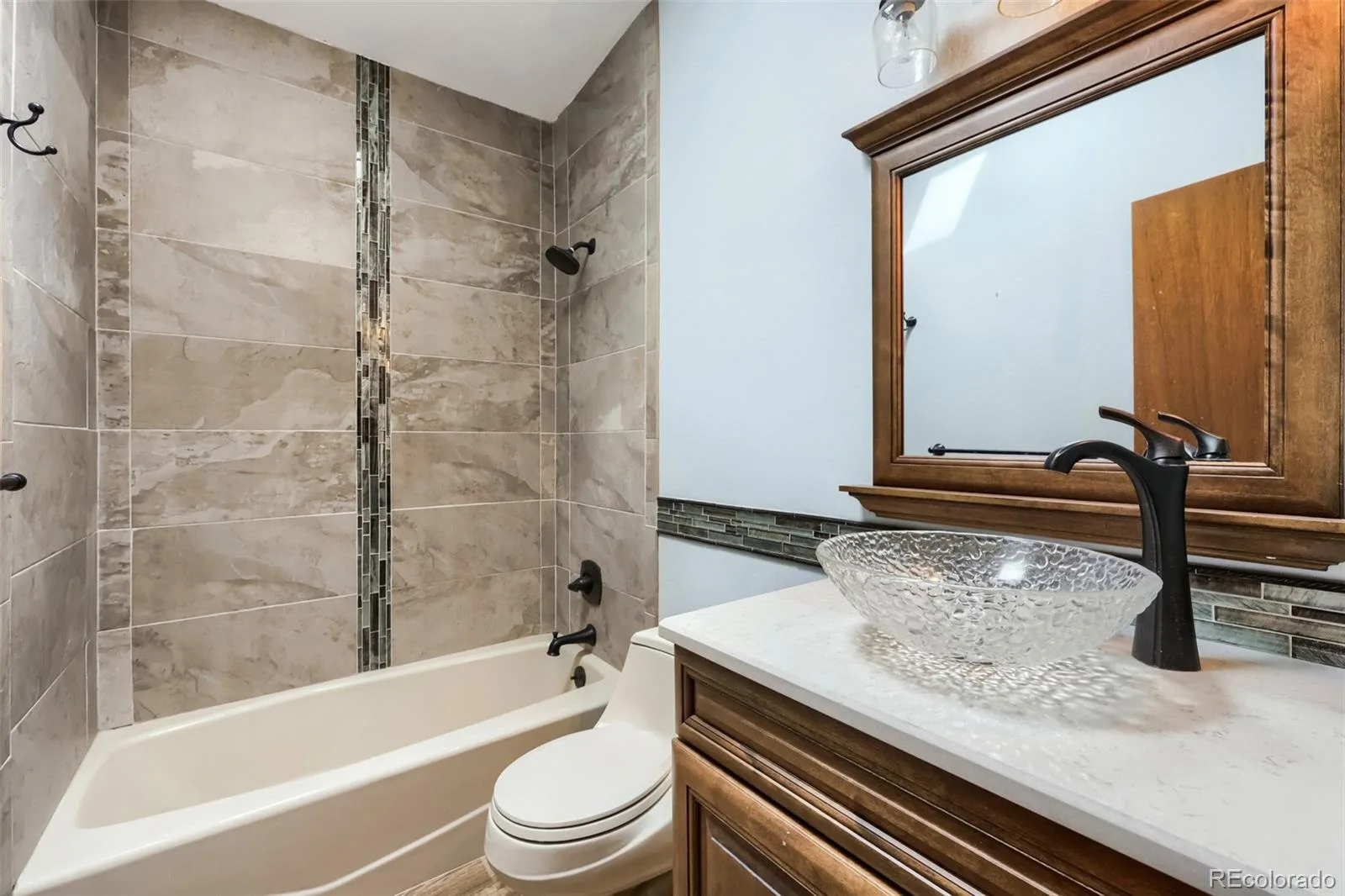 720 N Bluff Drive Franktown CO 80116 | MLS #REC4462747 06092026001208 1600 22