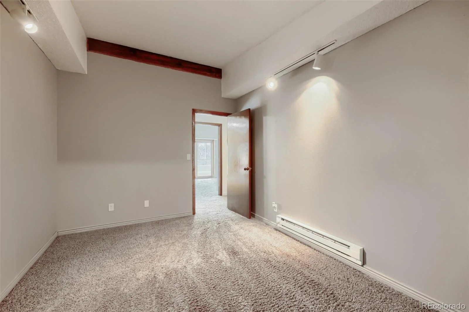 720 N Bluff Drive Franktown CO 80116 | MLS #REC4462747 06092026001208 1600 24