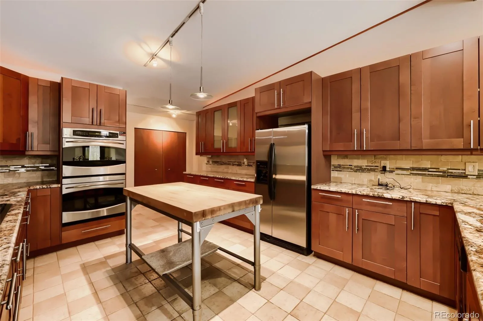 720 N Bluff Drive Franktown CO 80116 | MLS #REC4462747 06092026001208 1600 7