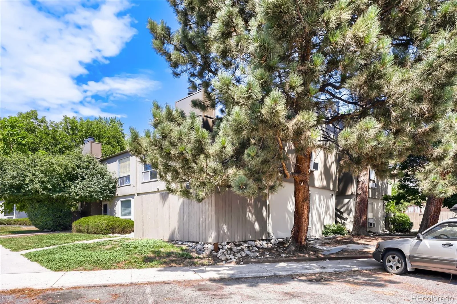 7373 W Florida Avenue #10F Denver CO 80232 | MLS #REC4463811 07242026005822 1600 1