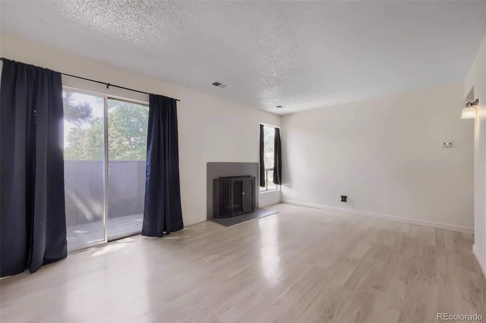 7373 W Florida Avenue #10F Denver CO 80232 | MLS #REC4463811 07242026005822 1600 2