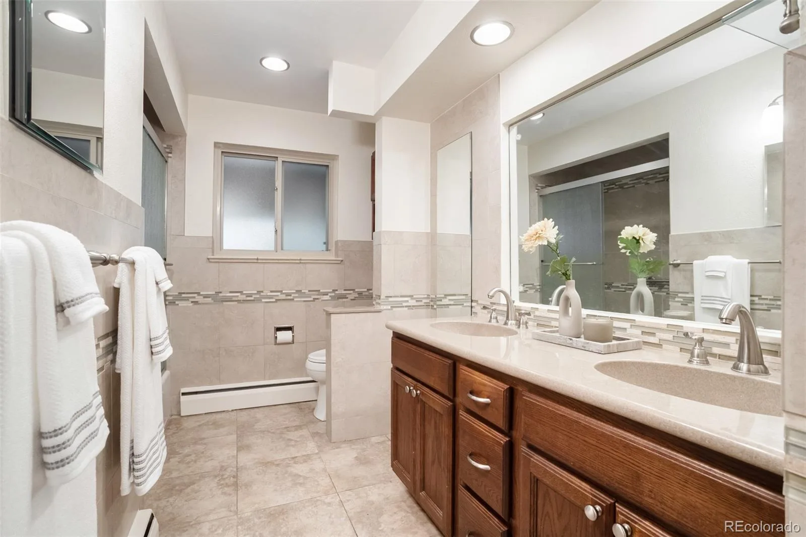 7625 W 25th Avenue Lakewood CO 80214 MLS #REC4466411 06122026073203 1600 24