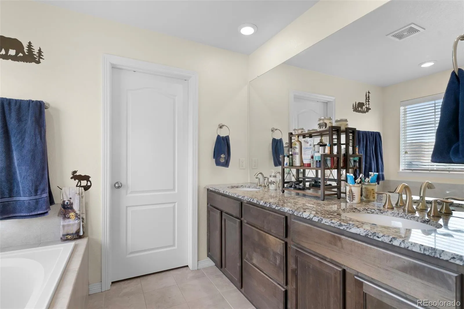 19096 W 84th Place Arvada CO 80007 MLS #REC4466802 04102026174649 1600 21
