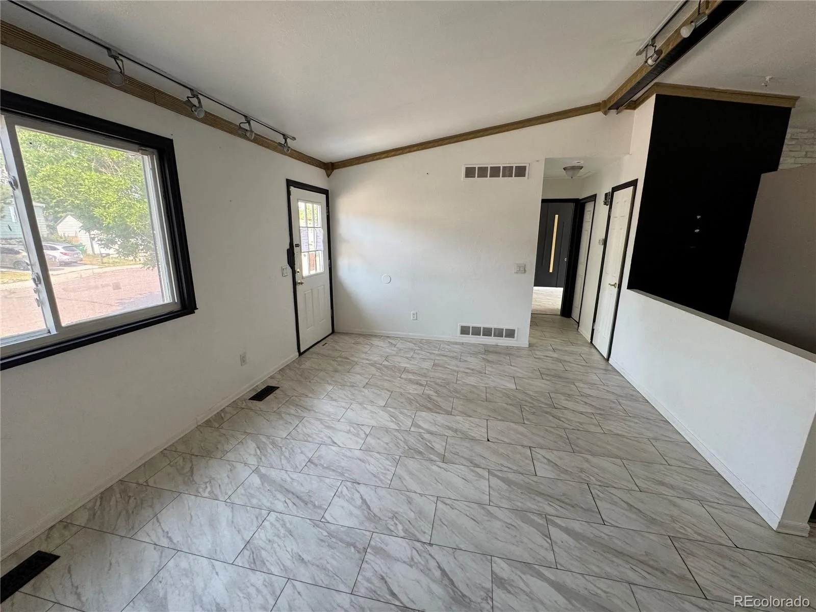4252 S Quintero Way Aurora CO 80013 | MLS #REC4468729 07112026165302 1600 2