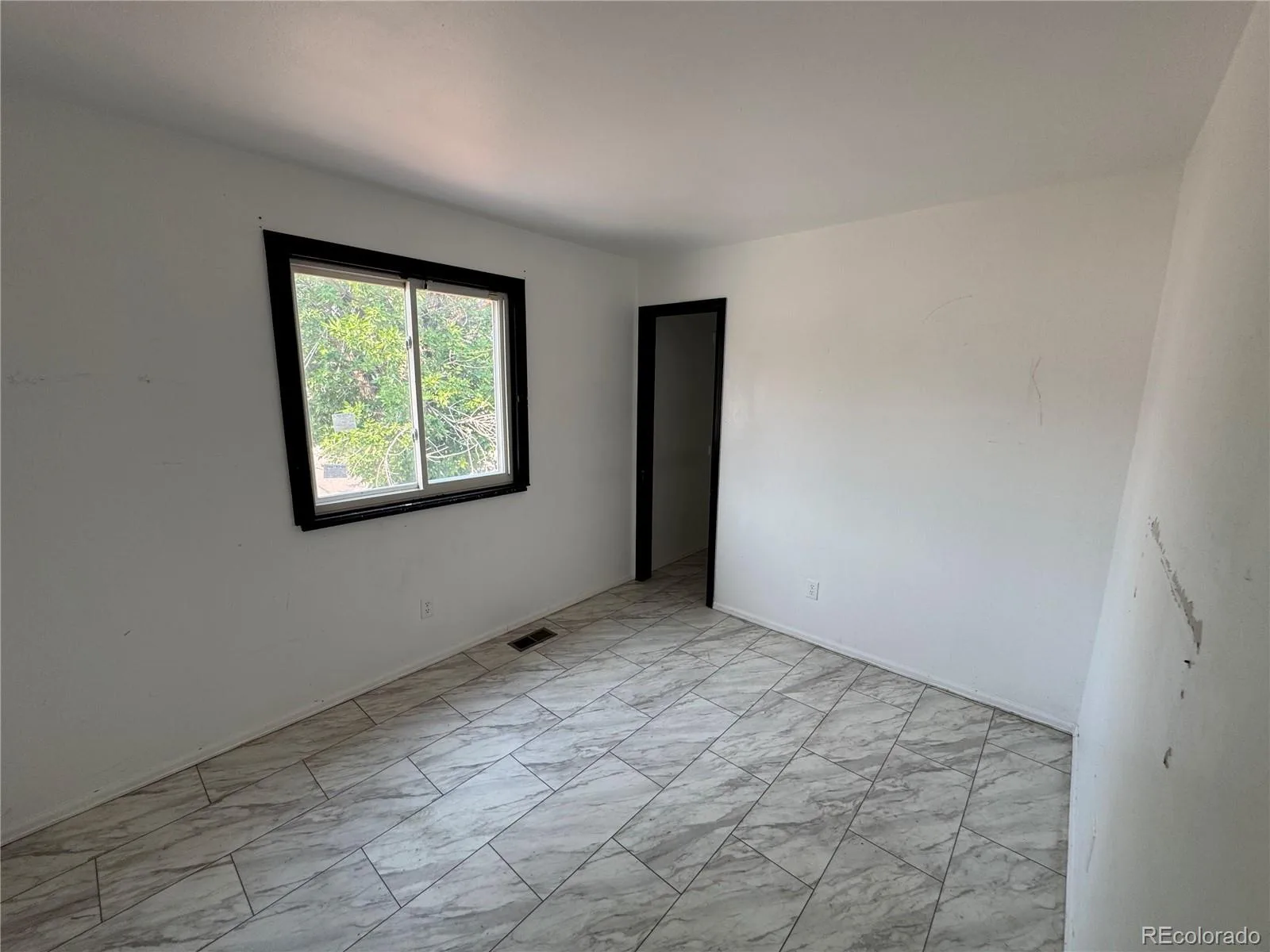 4252 S Quintero Way Aurora CO 80013 | MLS #REC4468729 07112026165302 1600 8