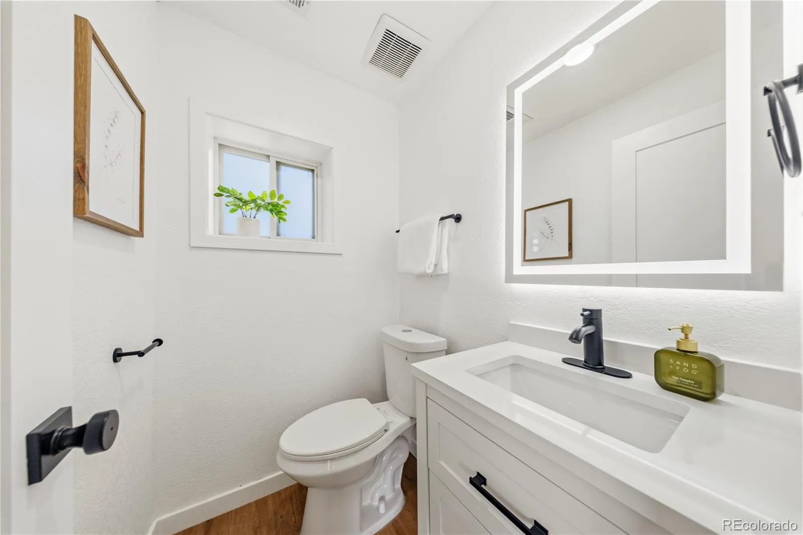 2335 Vance Street Denver CO 80214 | MLS #REC4469736 08062026185419 1600 21