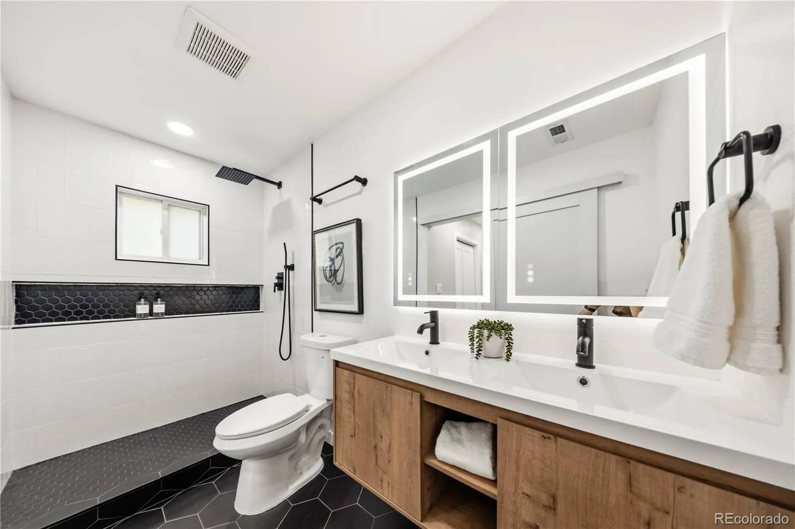 2335 Vance Street Denver CO 80214 | MLS #REC4469736 08062026185419 1600 34