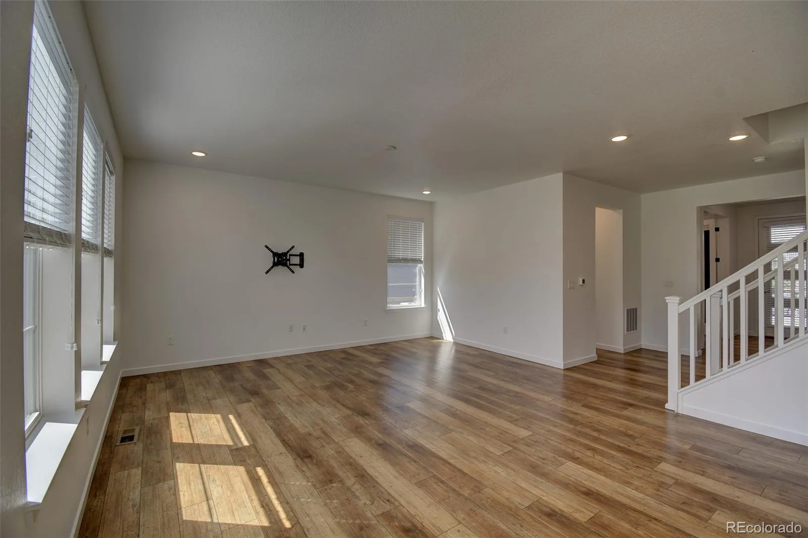 3846 N Catawba Way Aurora CO 80019 | MLS #REC4471076 06222026184222 1600 11