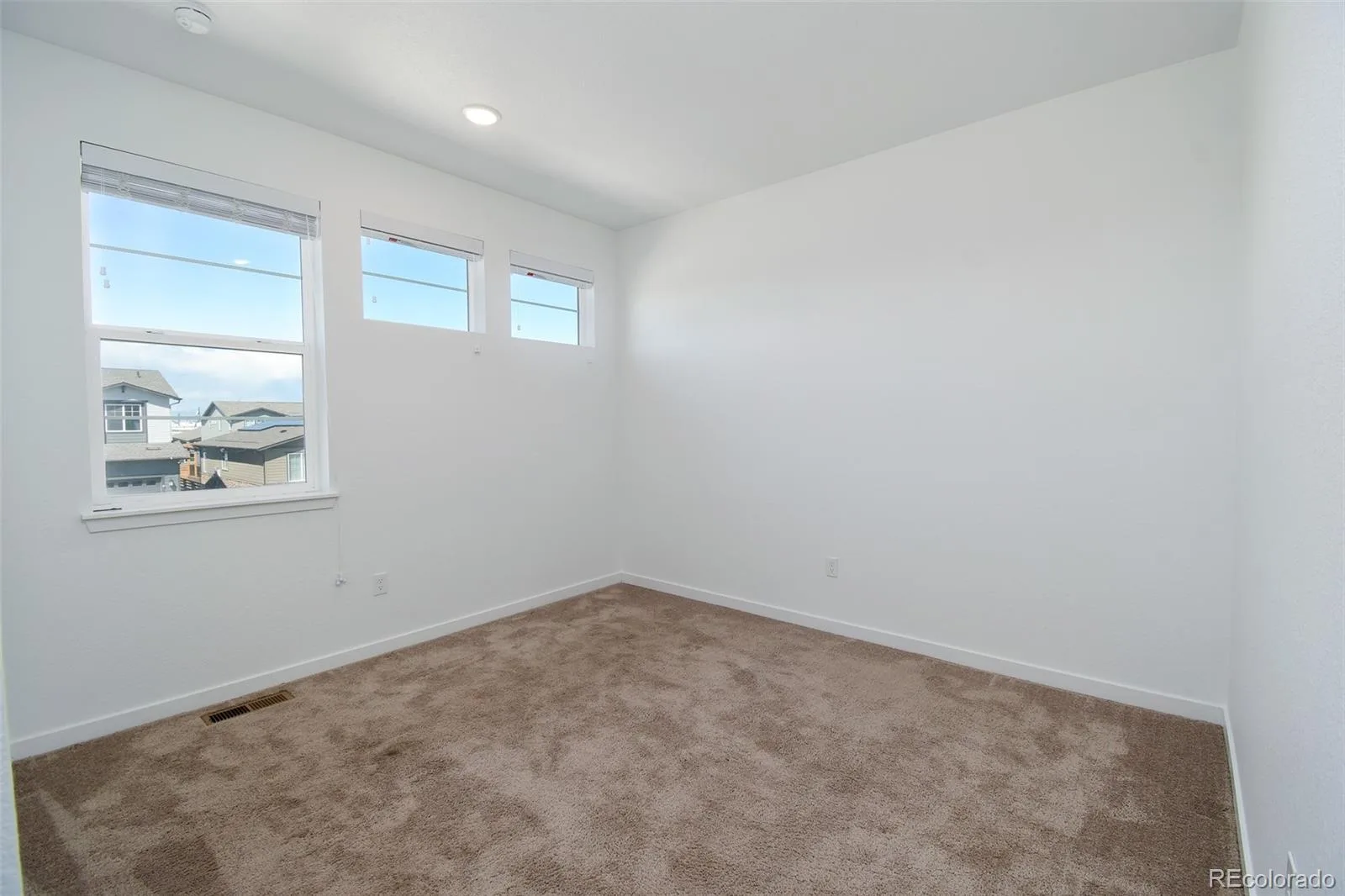 3846 N Catawba Way Aurora CO 80019 | MLS #REC4471076 06222026184222 1600 20
