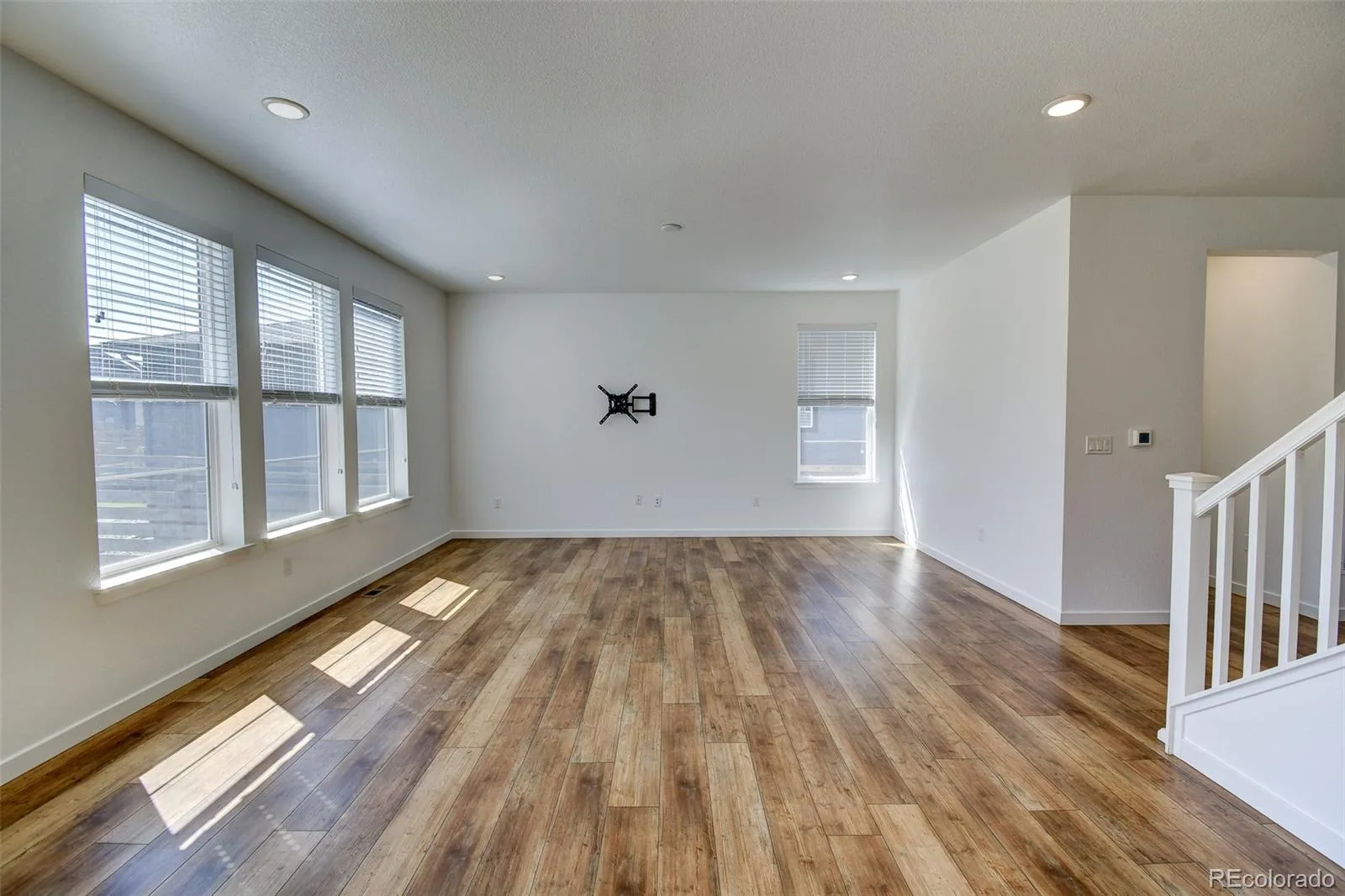 3846 N Catawba Way Aurora CO 80019 | MLS #REC4471076 06222026184222 1600 5