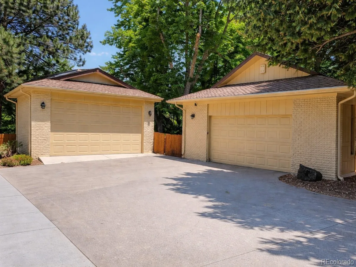 2429 S Chase Lane Lakewood CO 80227 MLS #REC4471323 06132026213746 1200 41