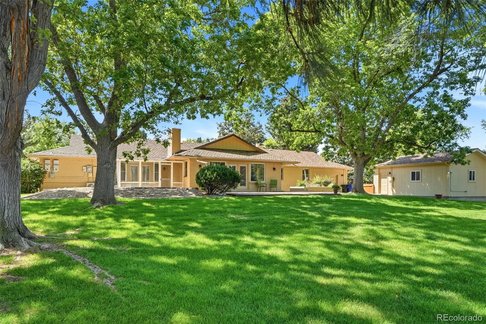 2429 S Chase Lane Lakewood CO 80227 MLS #REC4471323 06132026213746 1600 36