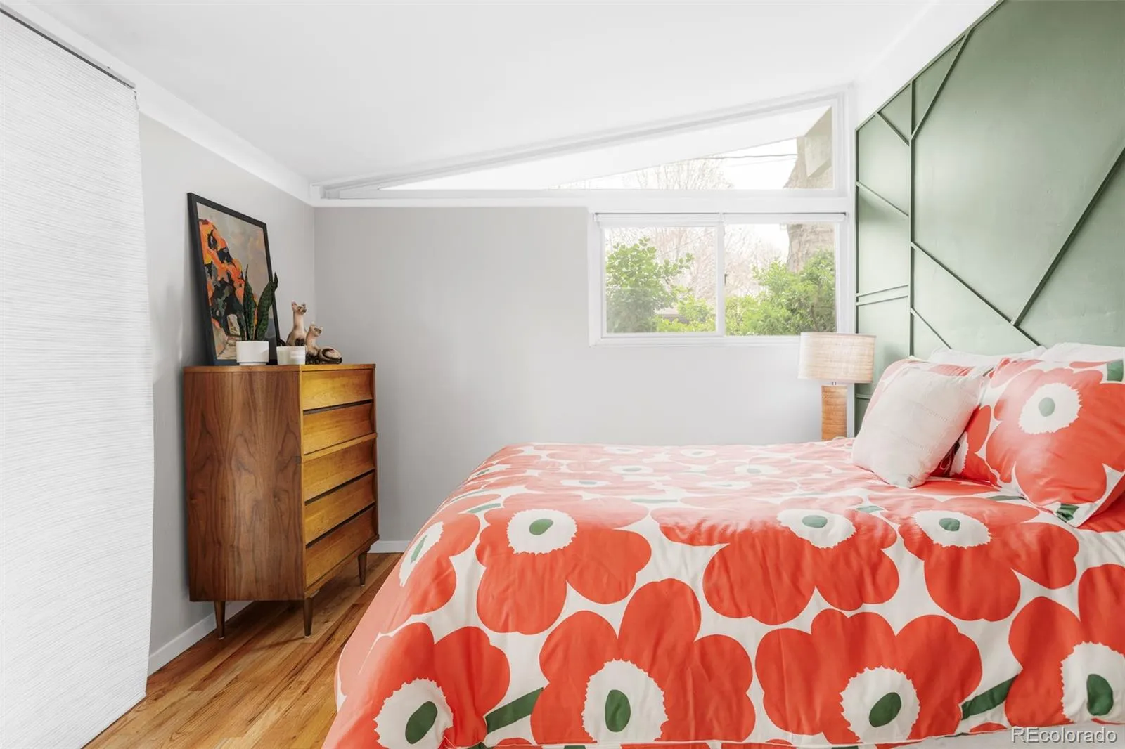 04172026011012 1600 14