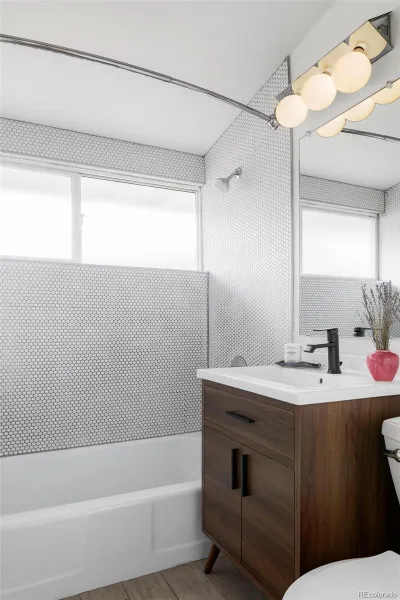 04172026011012 800 15