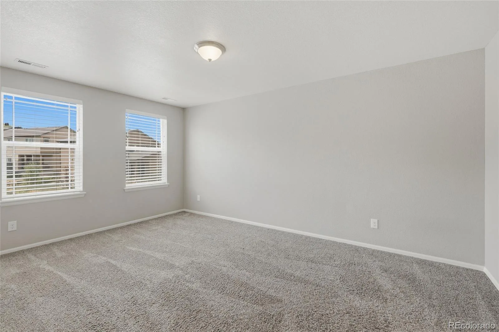 2109 Wood Thrush Way Castle Rock CO 80109 | MLS #REC4475595 08102026221937 1600 38