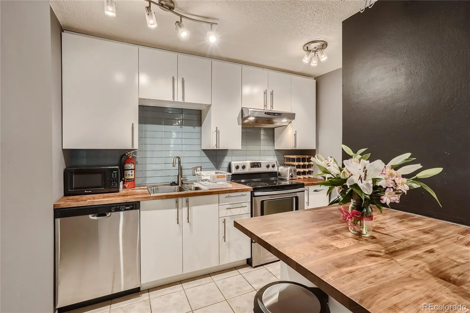 2500 S York Street #302 Denver CO 80210 | MLS #REC4476825 08262026233555 1600 1
