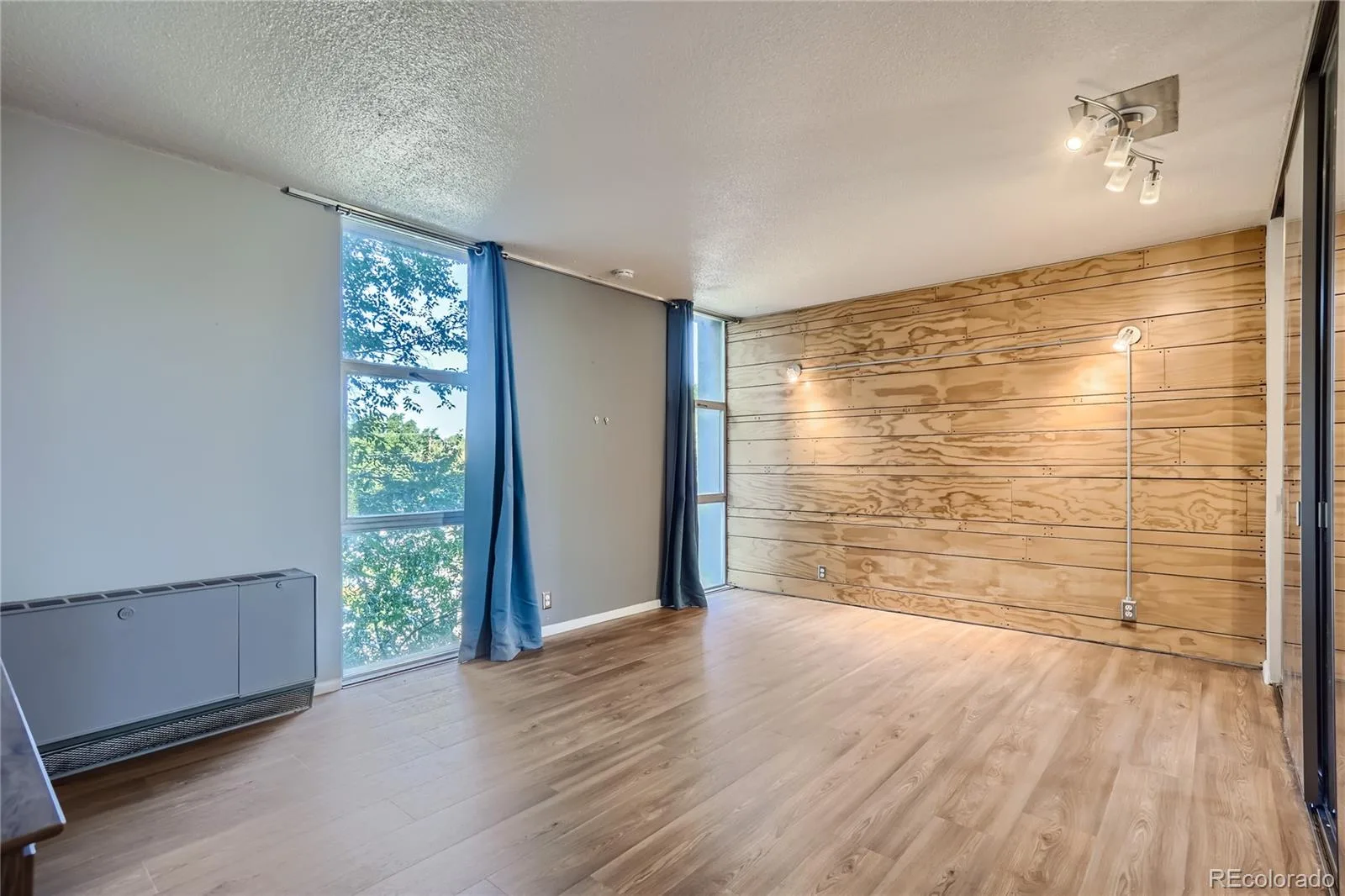 2500 S York Street #302 Denver CO 80210 | MLS #REC4476825 08262026233555 1600 11