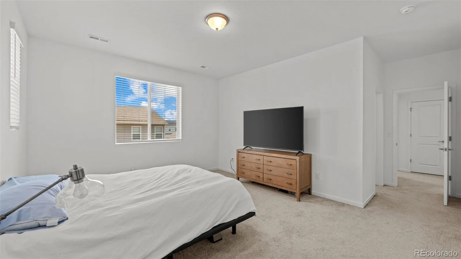 880 Sunflower Drive Brighton CO 80601 | MLS #REC4479505 08102026185739 1600 22