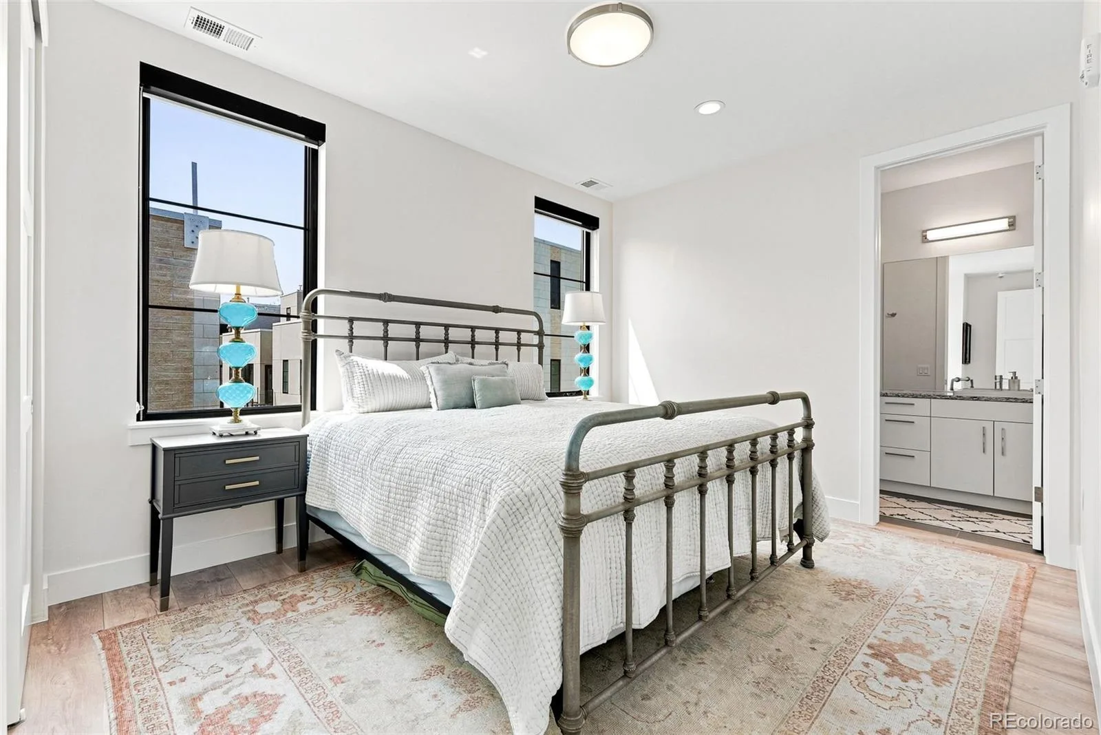 825 Bellaire Street Denver CO 80220 | MLS #REC4481106 08182026170927 1600 31