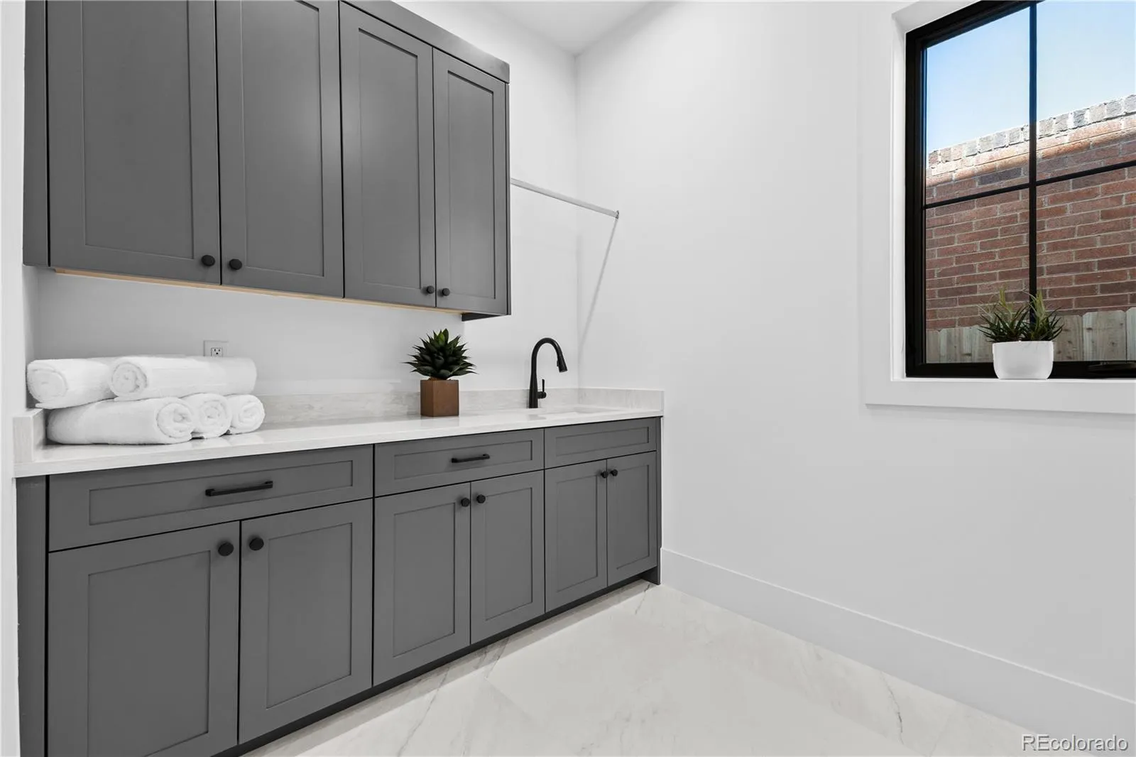 1083 S University S Boulevard Denver CO 80209 MLS #REC4481441 05232026062056 1600 19