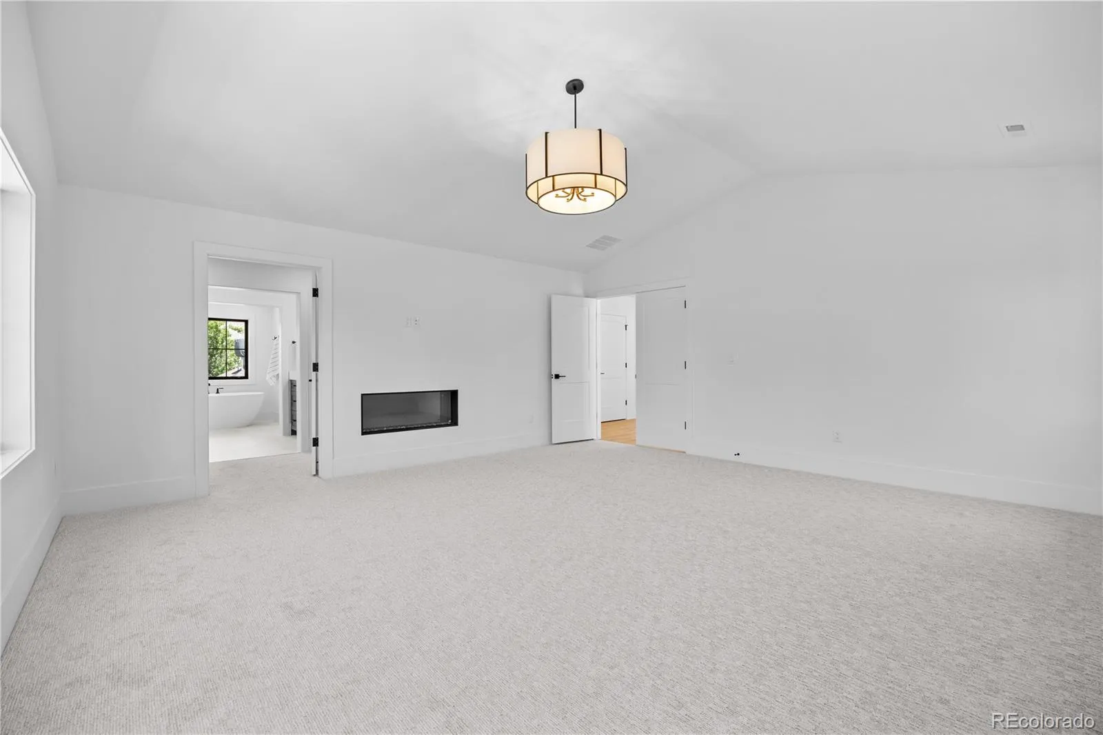 1083 S University S Boulevard Denver CO 80209 MLS #REC4481441 05232026062056 1600 24