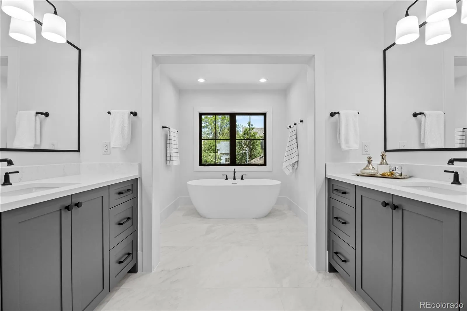 1083 S University S Boulevard Denver CO 80209 MLS #REC4481441 05232026062056 1600 25