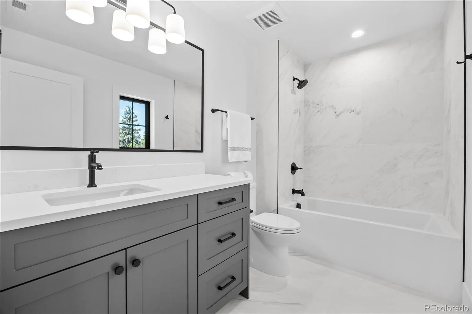 1083 S University S Boulevard Denver CO 80209 MLS #REC4481441 05232026062056 1600 32