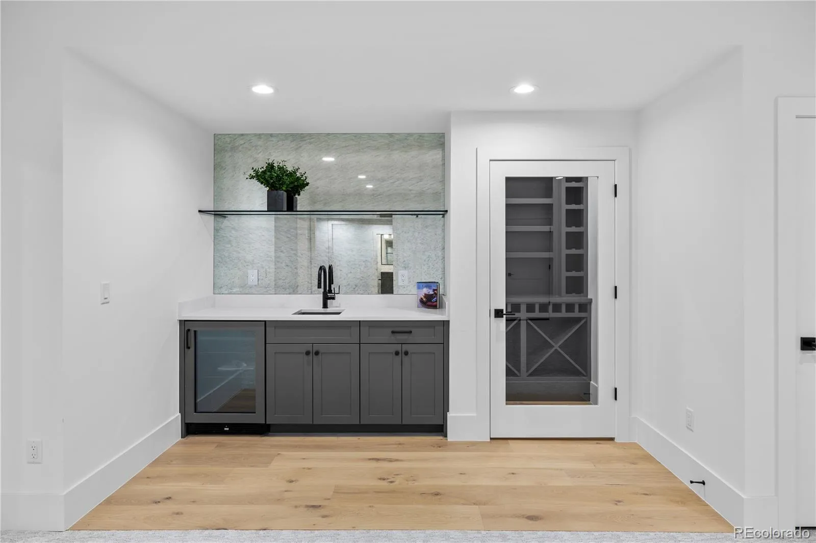 1083 S University S Boulevard Denver CO 80209 MLS #REC4481441 05232026062056 1600 37