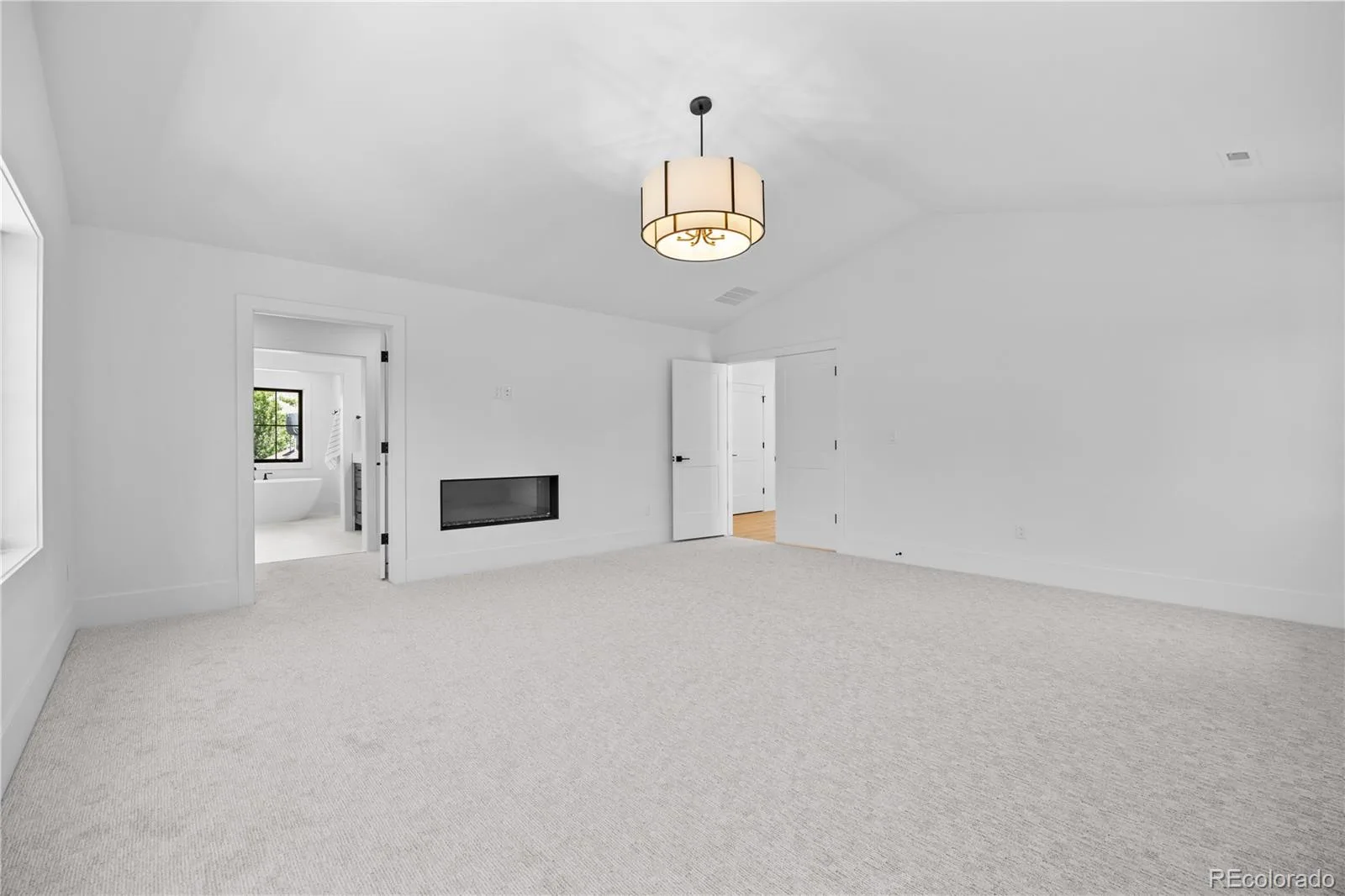 1083 S University S Boulevard Denver CO 80209 MLS #REC4481441 07092026230434 1600 24