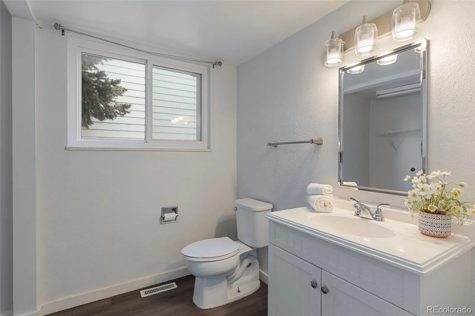 3843 S Atchison Way Aurora CO 80014 MLS #REC4481486 05022026061423 1600 7