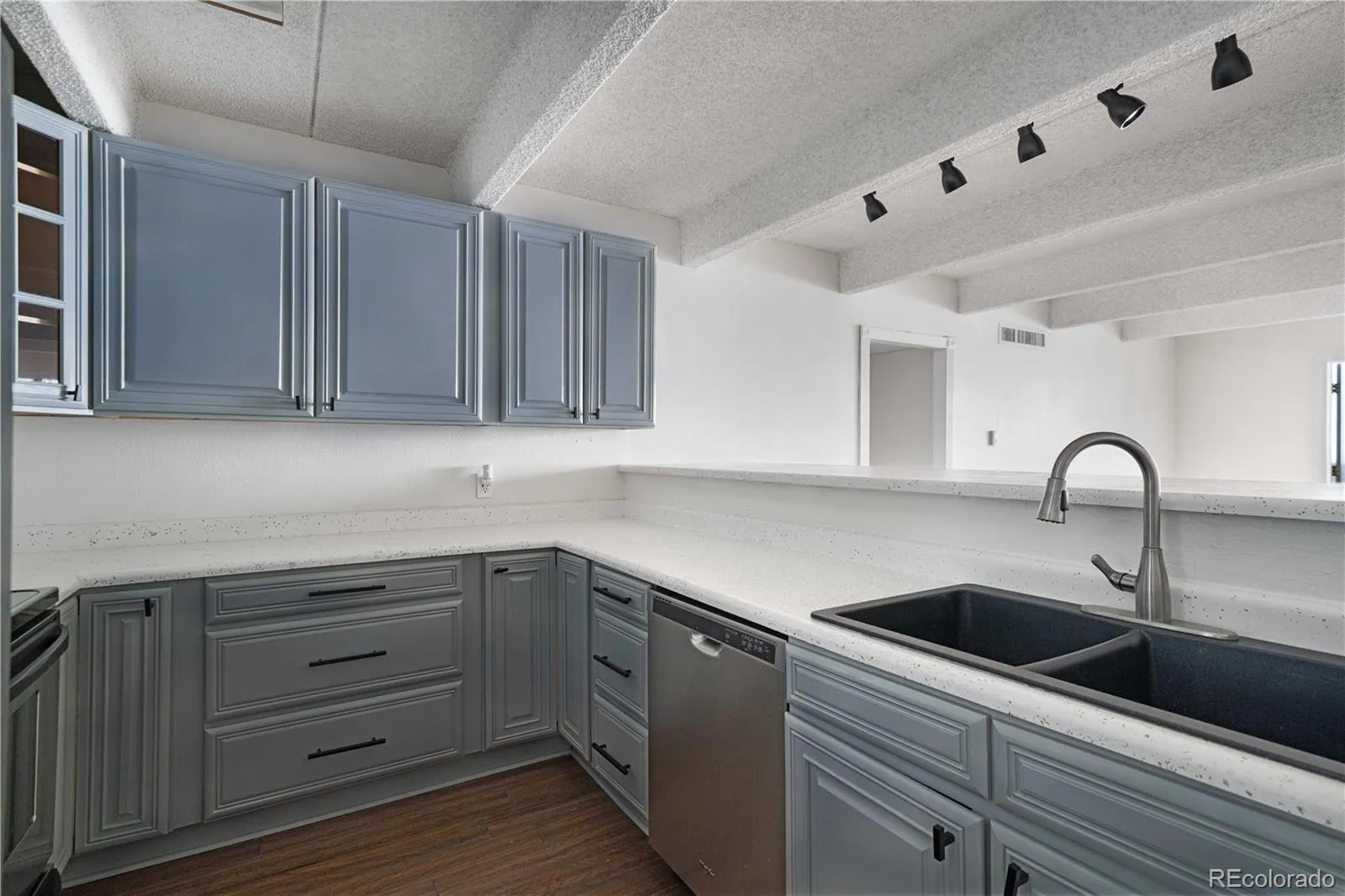 777 N Washington Street #204 Denver CO 80203 MLS #REC4483954 04292026215859 1600 17