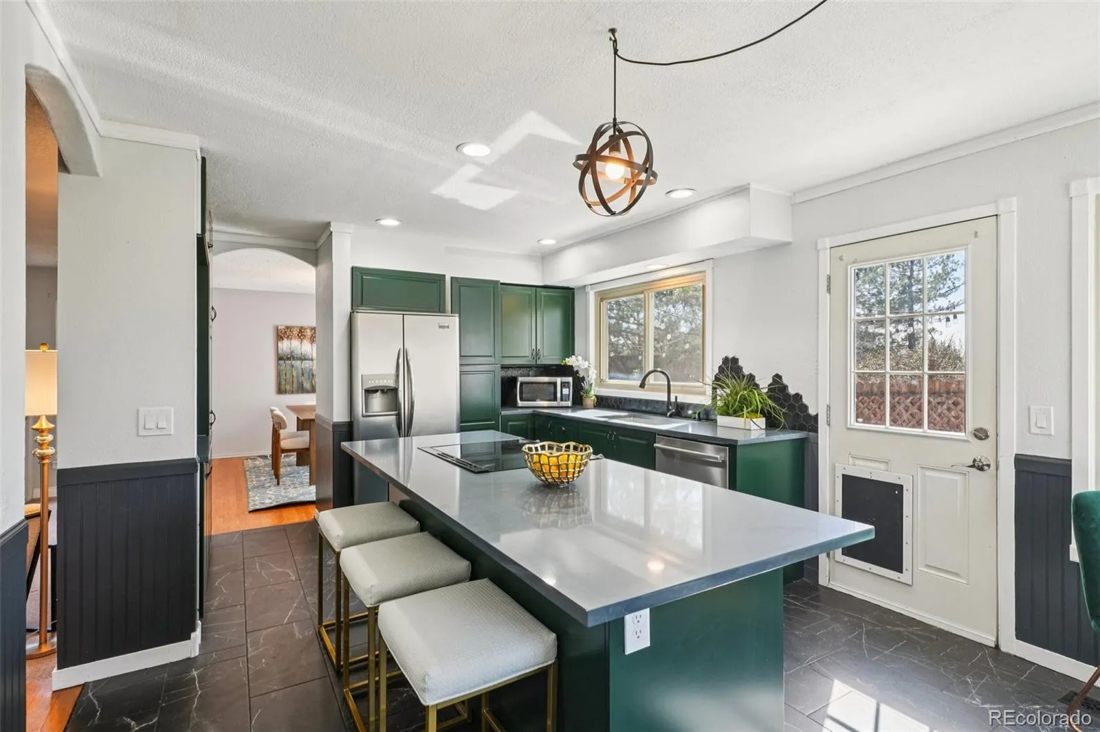 04212026223508 1600 12