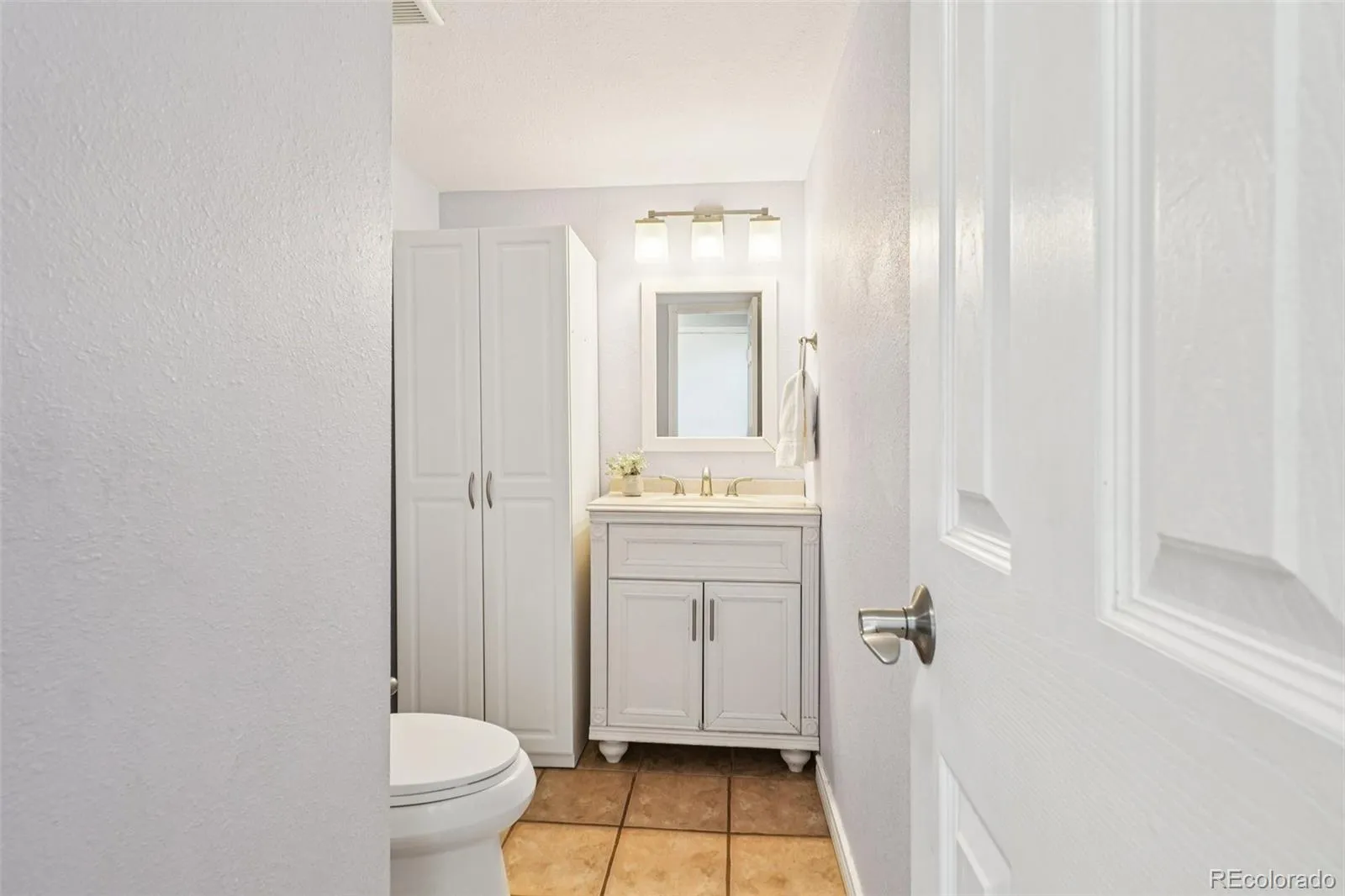 04212026223508 1600 18