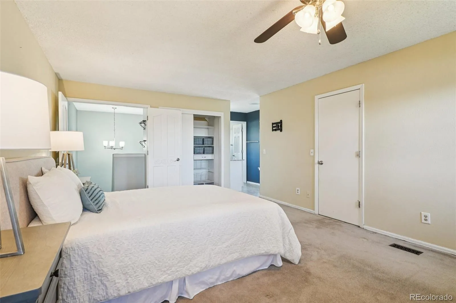 04212026223508 1600 23