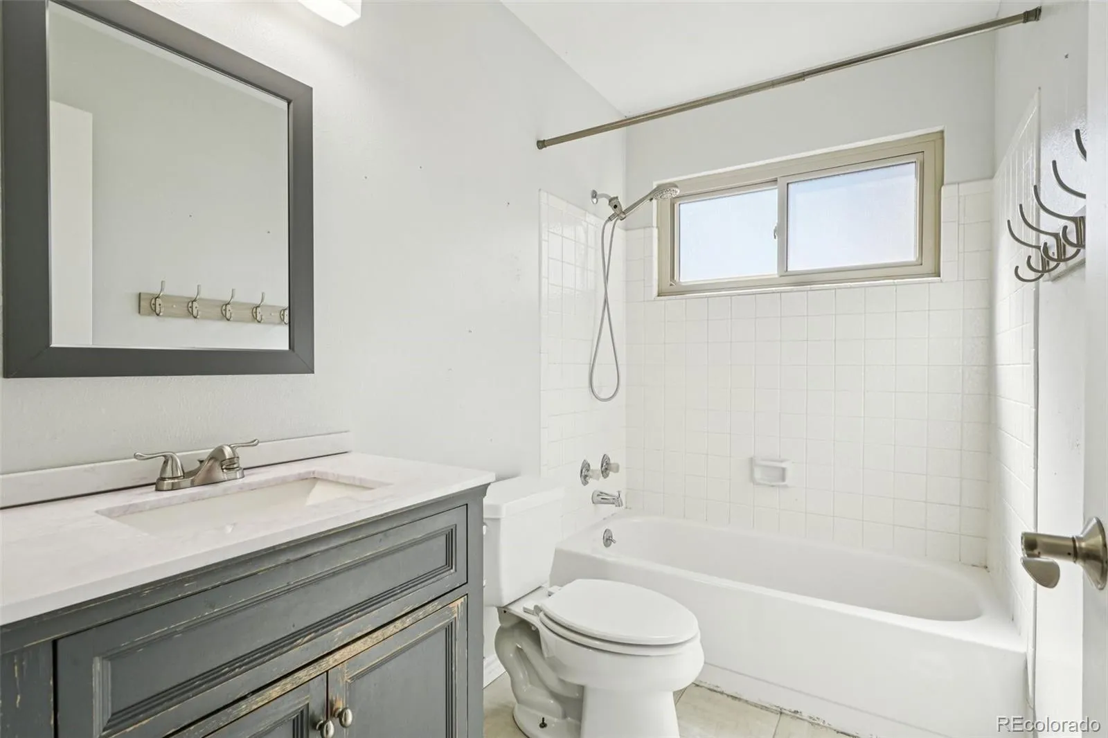 04212026223508 1600 30