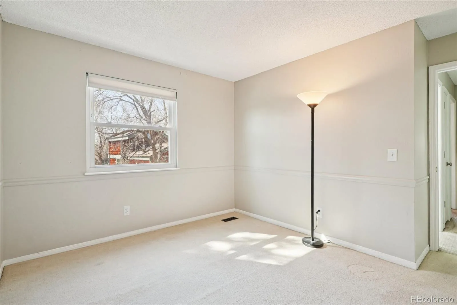 04212026223508 1600 32