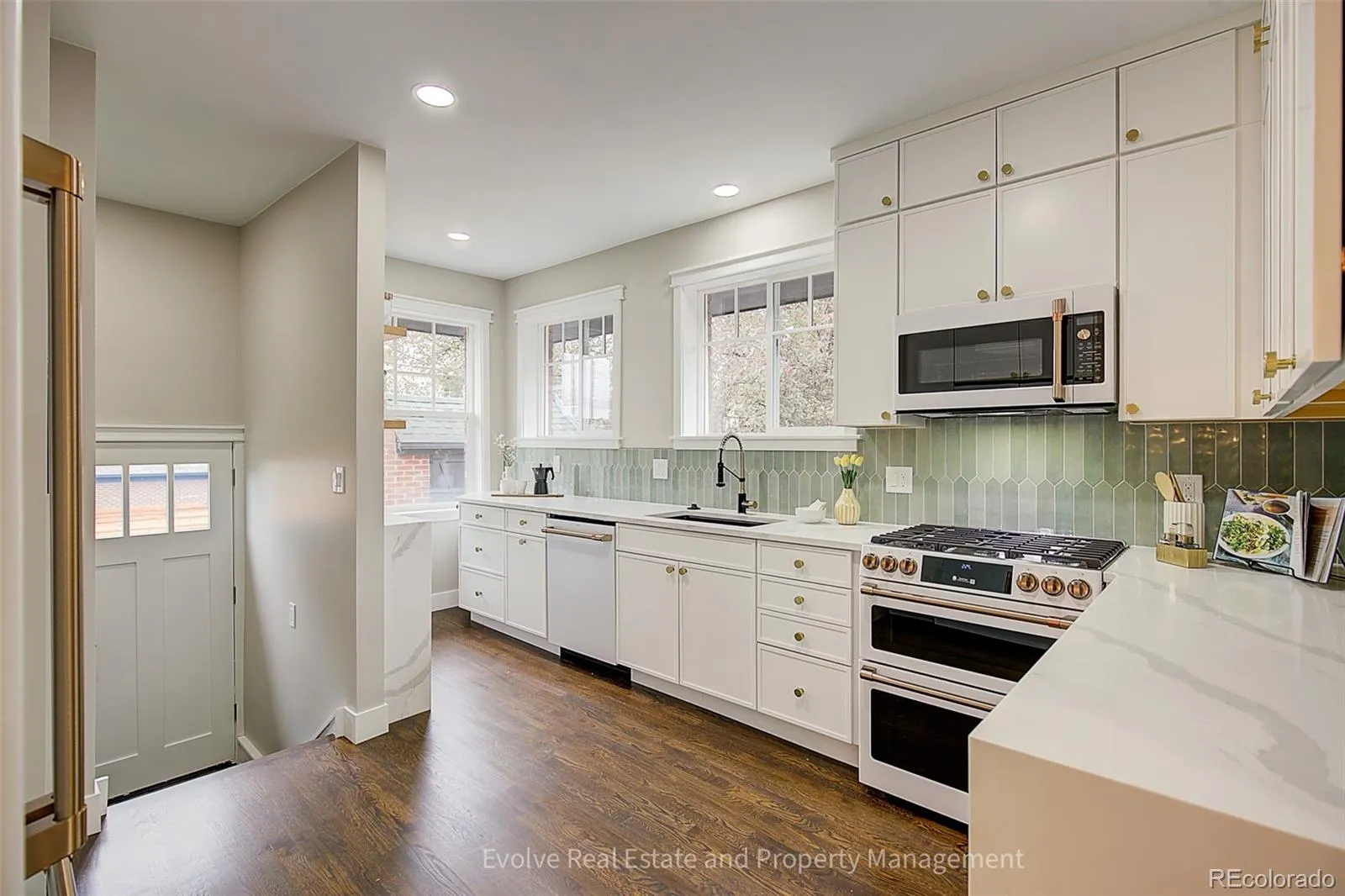 1359 S Corona Street Denver CO 80210 MLS #REC4485977 05062026193028 1600 11