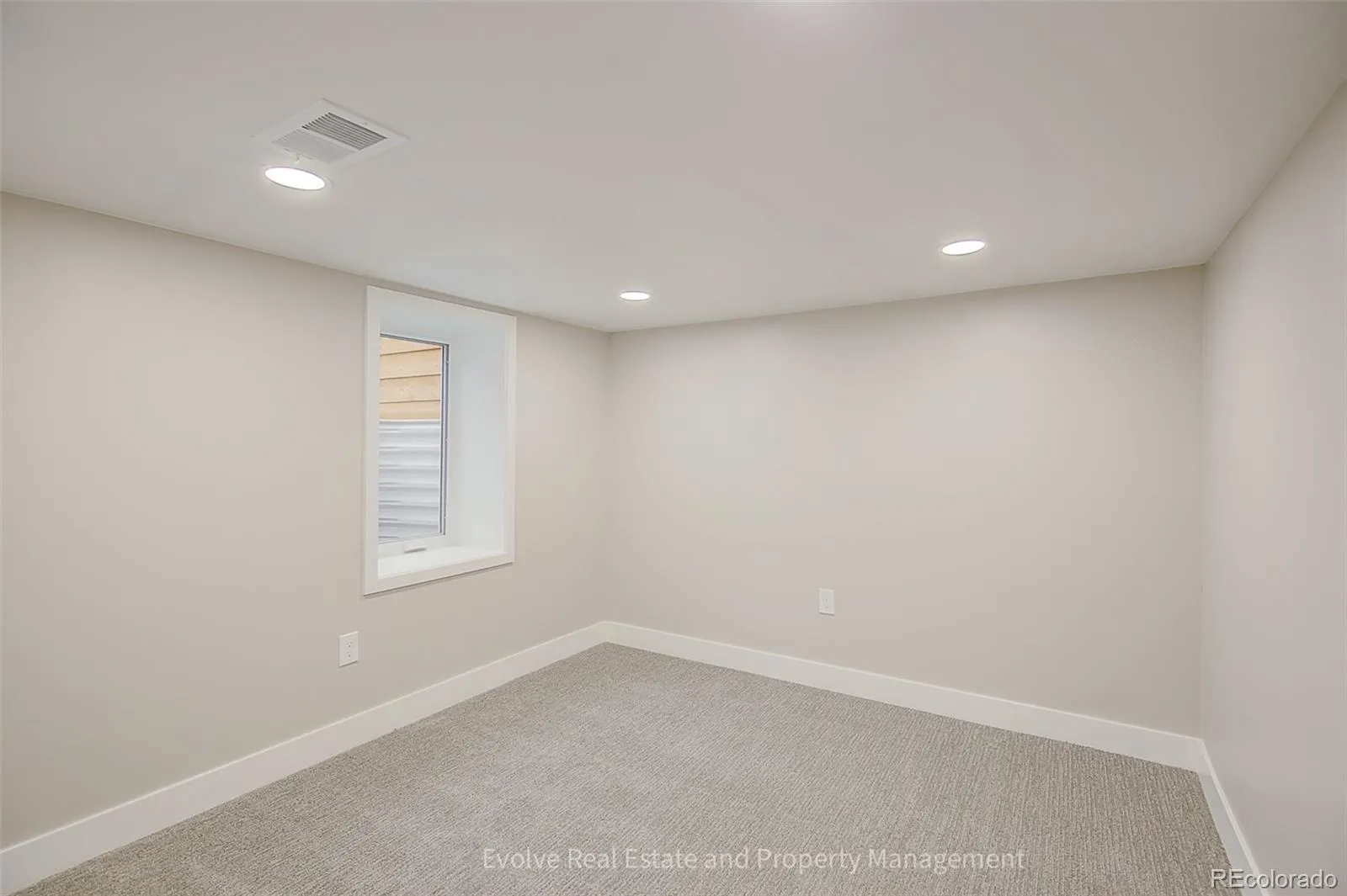1359 S Corona Street Denver CO 80210 MLS #REC4485977 05062026193028 1600 18