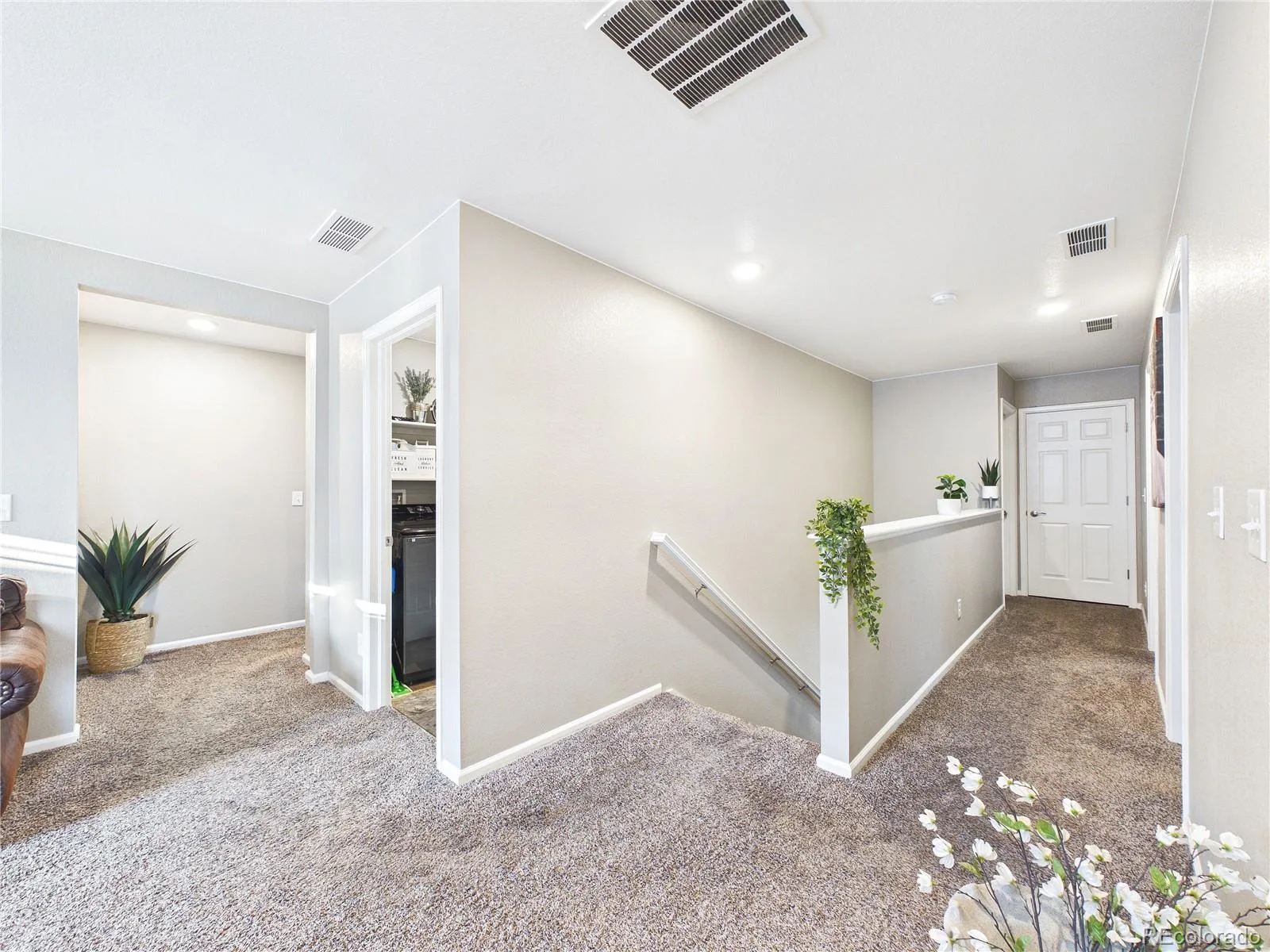 19918 E 62nd Avenue Aurora CO 80019 | MLS #REC4486139 09242026015552 1600 15