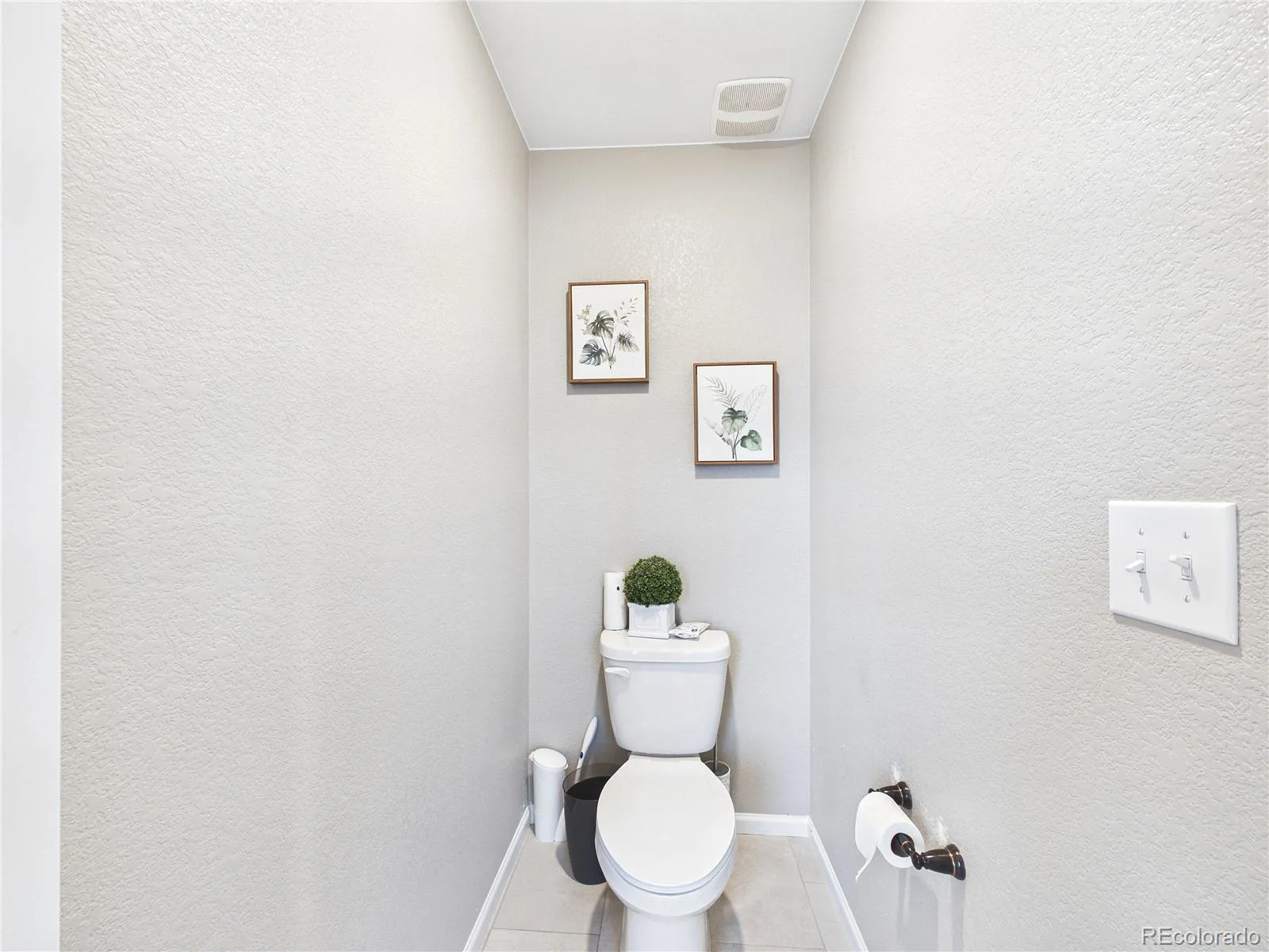 19918 E 62nd Avenue Aurora CO 80019 | MLS #REC4486139 09242026015552 1600 25