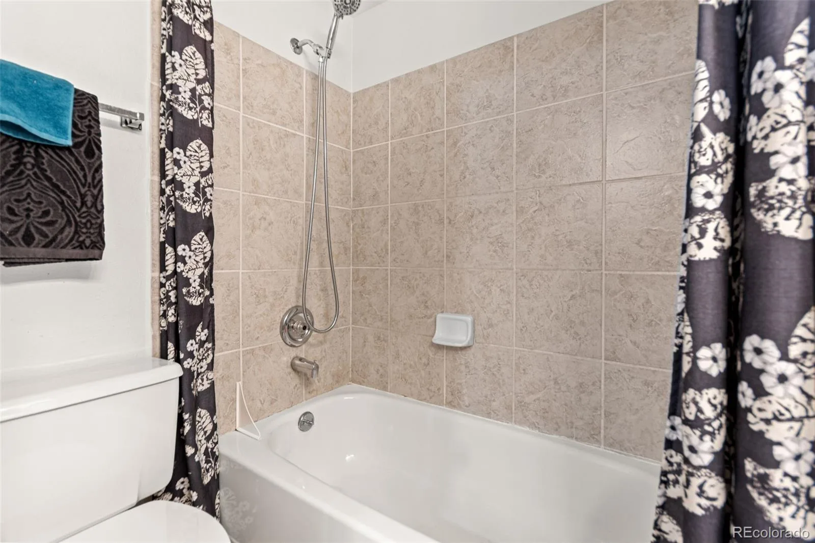 6906 W 48th Avenue Wheat Ridge CO 80033 | MLS #REC4486881 08192026225244 1600 15