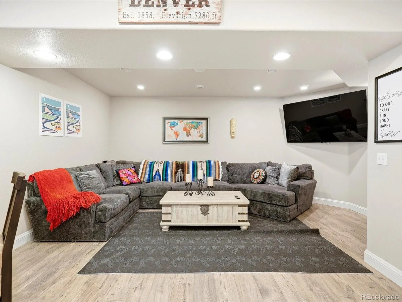 10215 W Wesley Drive Denver CO 80227 | MLS #REC4487149 08202026234449 1600 23