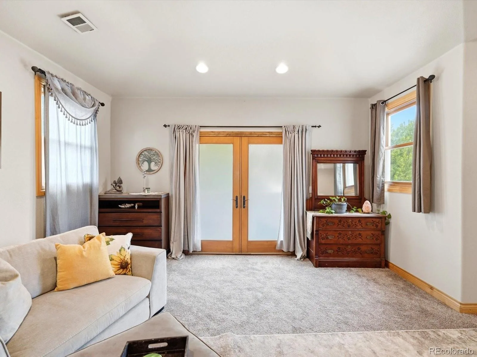 10215 W Wesley Drive Denver CO 80227 | MLS #REC4487149 08202026234449 1600 27