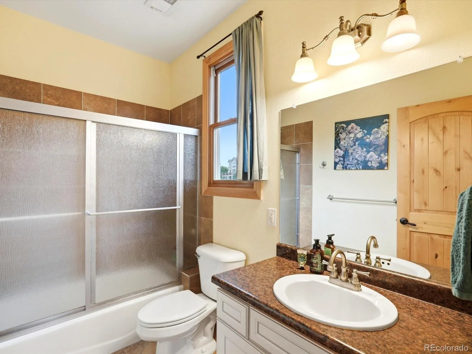 10215 W Wesley Drive Denver CO 80227 | MLS #REC4487149 08202026234449 1600 32