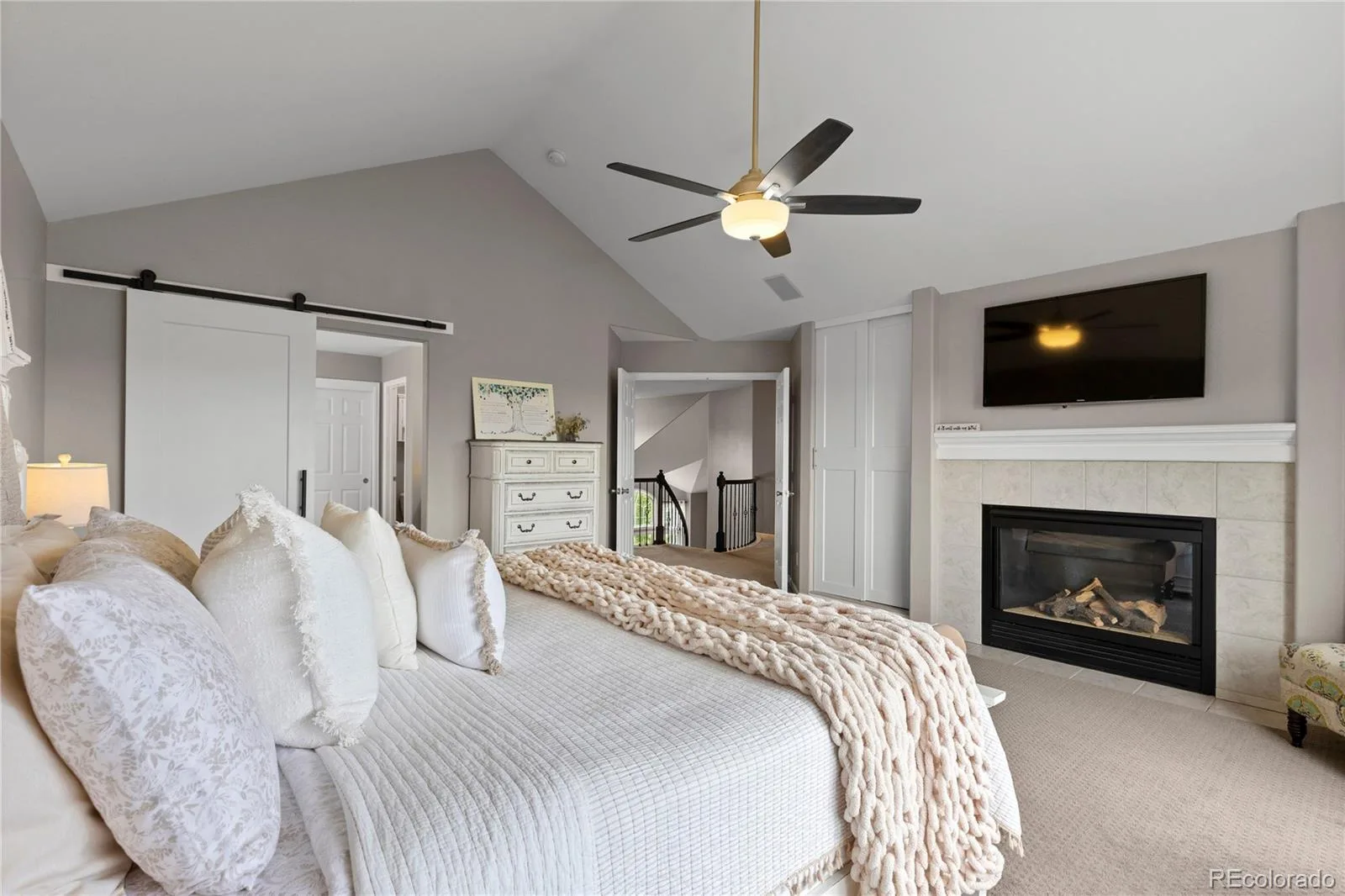 529 Rita Place Castle Pines CO 80108 MLS #REC4487205 06122026173832 1600 23