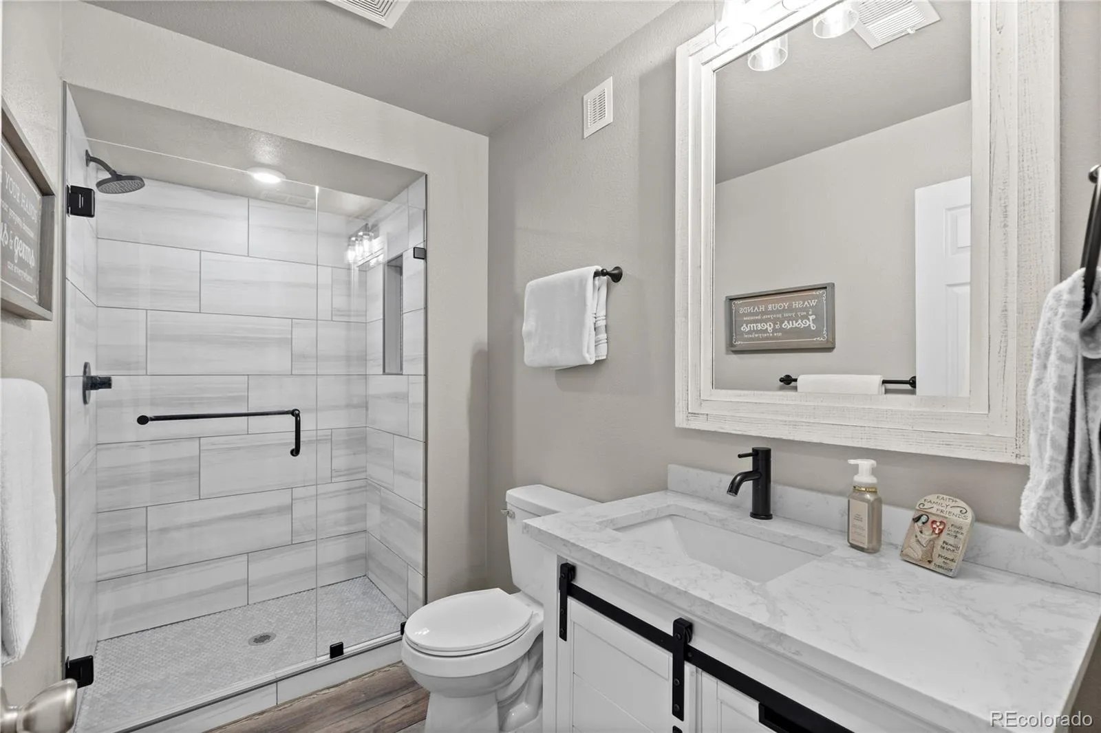 529 Rita Place Castle Pines CO 80108 MLS #REC4487205 06122026173832 1600 43